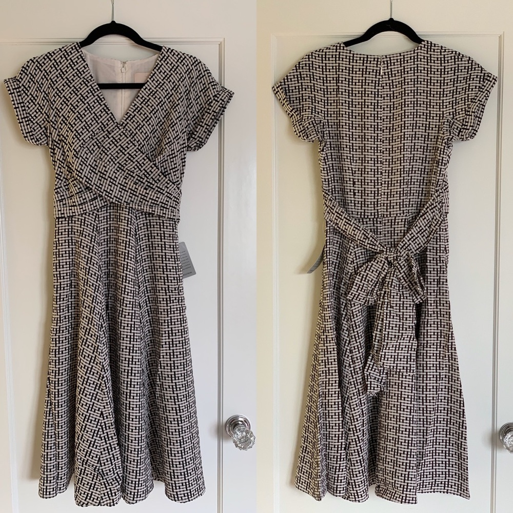 Gal Meets Glam💕 Carson Variegated Gingham Dress - Picture 2 of 7